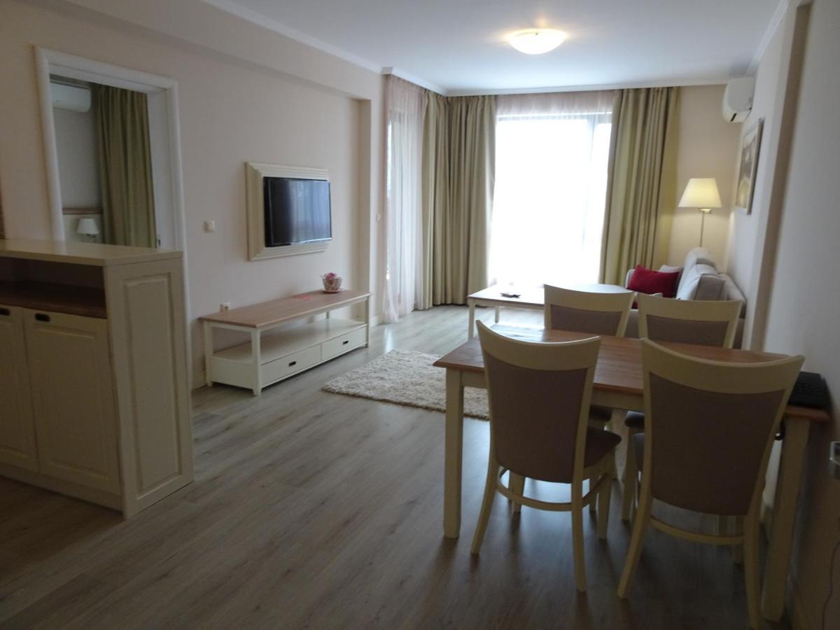 Private Apartments In White Rock Castle Balchik Luaran gambar